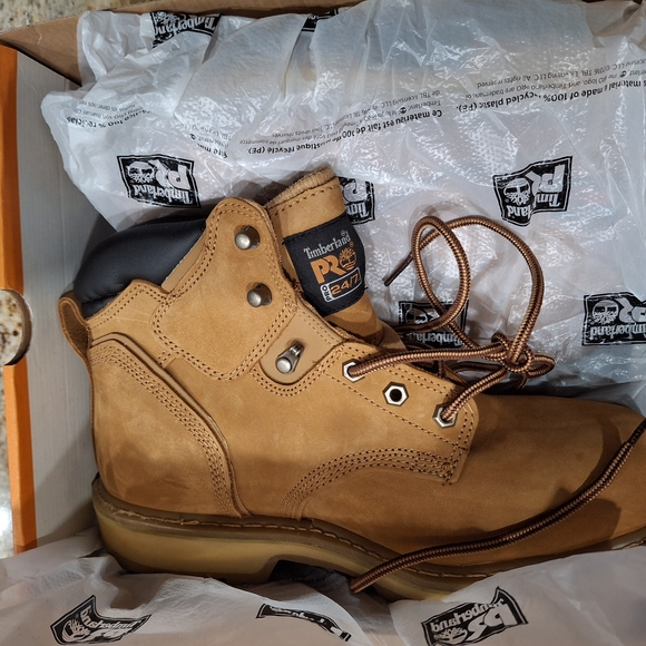 Steel-Toe Timberland PRO Tan Work Boots with Durable Leather - Picture 2 of 15